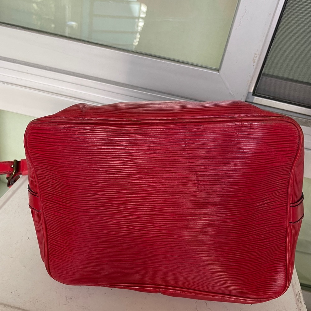 Vintage Louis Vuitton Red Epi Petite Noe - Picture 5 of 12